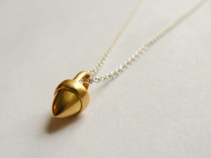 Gold-Acorn-3