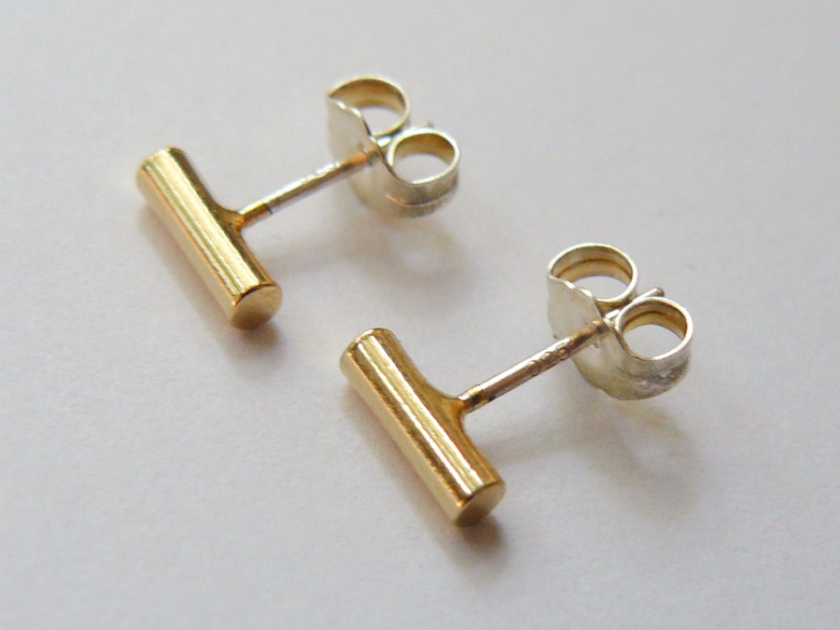 small gold studs