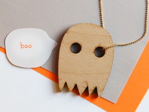 ghost-wood-gold-chain-boo