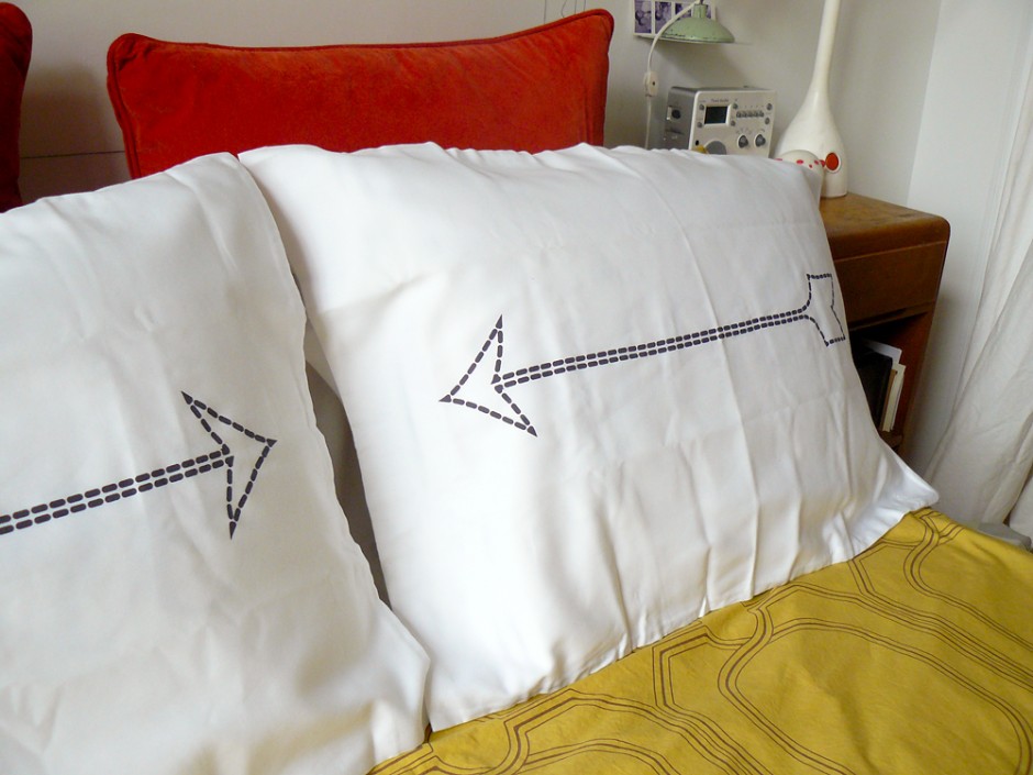 Charcoal Gray Bow & Arrow Pillowcases 3