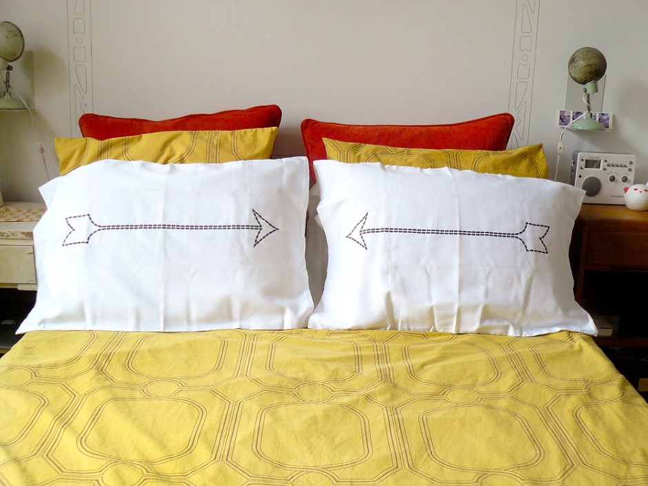 Charcoal Gray Bow & Arrow Pillowcases 2