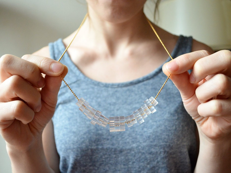 Clear Acrylic Cog Bead Necklace 5