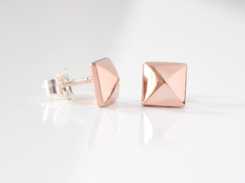 rose-gold-pyramid