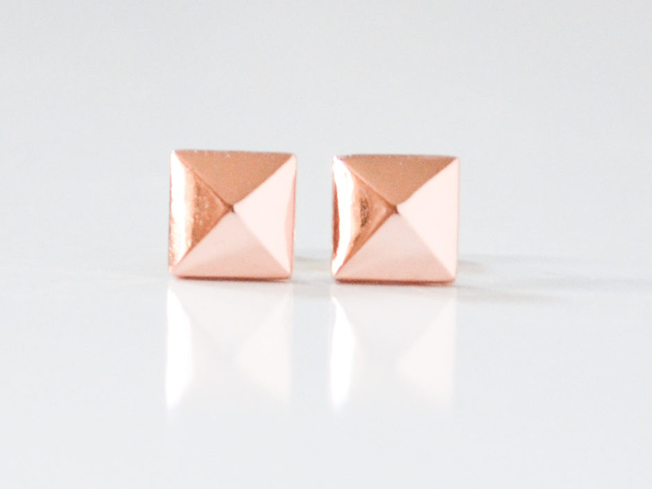 rose-gold-pyramid-2